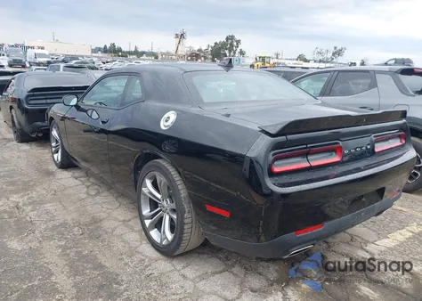 2022 Dodge Challenger Gt z USA, uszkodzony, nr VIN 2C3CDZJGXNH112958